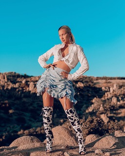 Lexy Panterra feet photo thumbnail