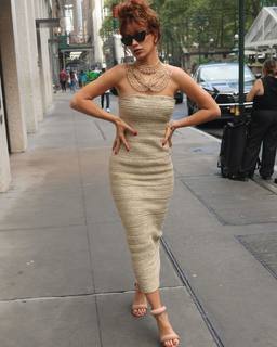 Lexy Panterra feet photo thumbnail