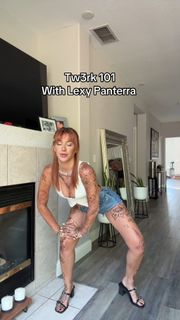 Lexy Panterra feet photo thumbnail