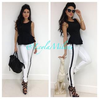 Leyla Milani feet photo thumbnail