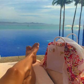 Leyla Milani feet photo thumbnail