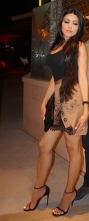 Leyla Milani feet photo thumbnail