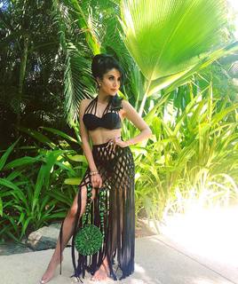 Leyla Milani feet photo thumbnail