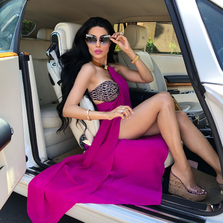 Leyla Milani feet photo thumbnail