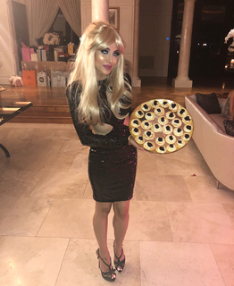 Leyla Milani feet photo thumbnail