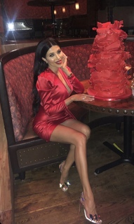 Leyla Milani feet photo thumbnail
