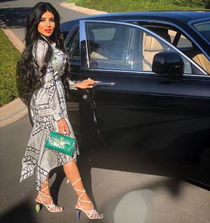 Leyla Milani feet photo thumbnail