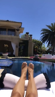 Leyla Milani feet photo thumbnail