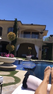 Leyla Milani feet photo thumbnail