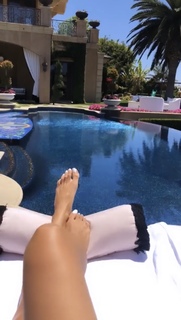 Leyla Milani feet photo thumbnail