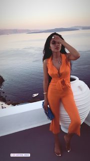 Leyla Milani feet photo thumbnail