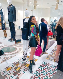 Leyla Milani feet photo thumbnail