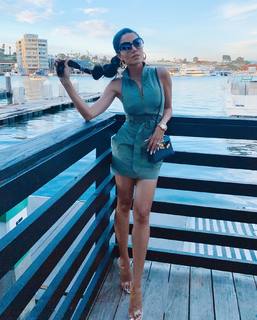 Leyla Milani feet photo thumbnail