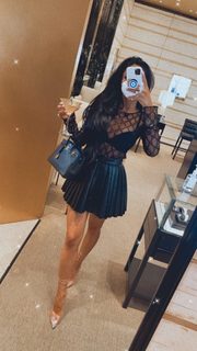 Leyla Milani feet photo thumbnail