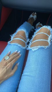 Leyla Milani feet photo thumbnail