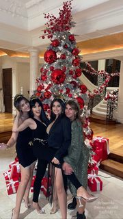 Leyla Milani feet photo thumbnail