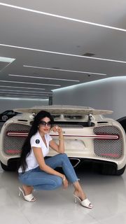 Leyla Milani feet photo thumbnail