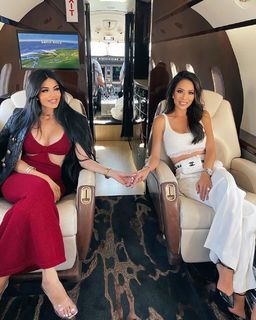 Leyla Milani feet photo thumbnail