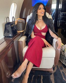 Leyla Milani feet photo thumbnail