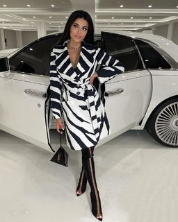 Leyla Milani feet photo thumbnail