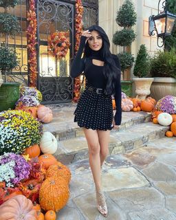 Leyla Milani feet photo thumbnail