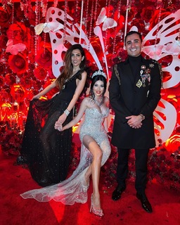 Leyla Milani feet photo thumbnail