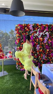 Leyla Milani feet photo thumbnail