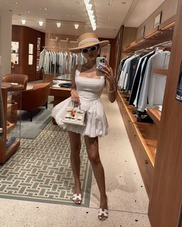 Leyla Milani feet photo 14