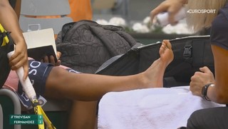 Leylah Fernandez feet photo 14