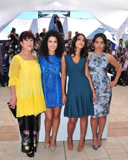 Leïla Bekhti feet photo thumbnail