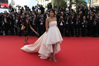 Leïla Bekhti feet photo thumbnail