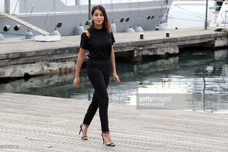 Leïla Bekhti feet photo thumbnail