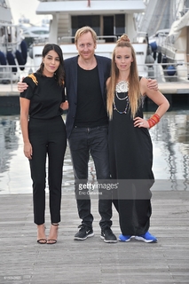 Leïla Bekhti feet photo thumbnail