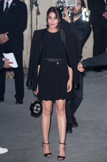 Leïla Bekhti feet photo thumbnail