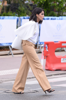 Leïla Bekhti feet photo thumbnail