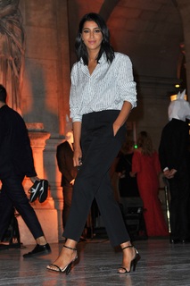 Leïla Bekhti feet photo thumbnail