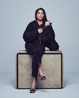 Leïla Bekhti feet photo thumbnail