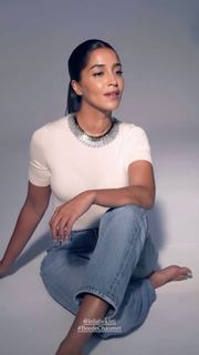 Leïla Bekhti feet photo 4