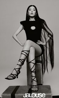 Li Zeng feet photo 7