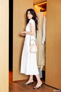 Li Zeng feet photo 1