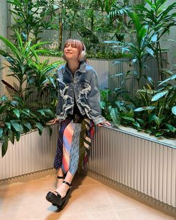 LiSA feet photo thumbnail