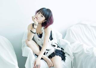 LiSA feet photo thumbnail
