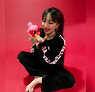 LiSA feet photo thumbnail