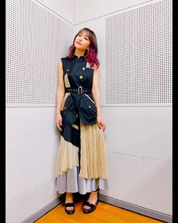 LiSA feet photo thumbnail