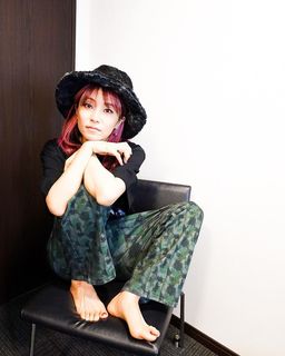 LiSA feet photo thumbnail