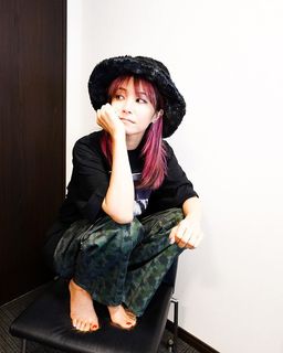 LiSA feet photo thumbnail