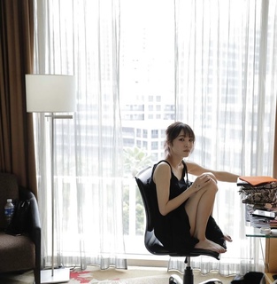 LiSA feet photo thumbnail