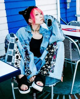 LiSA feet photo thumbnail
