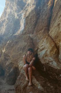 Lia Marie Johnson feet photo thumbnail
