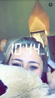 Lia Marie Johnson feet photo thumbnail